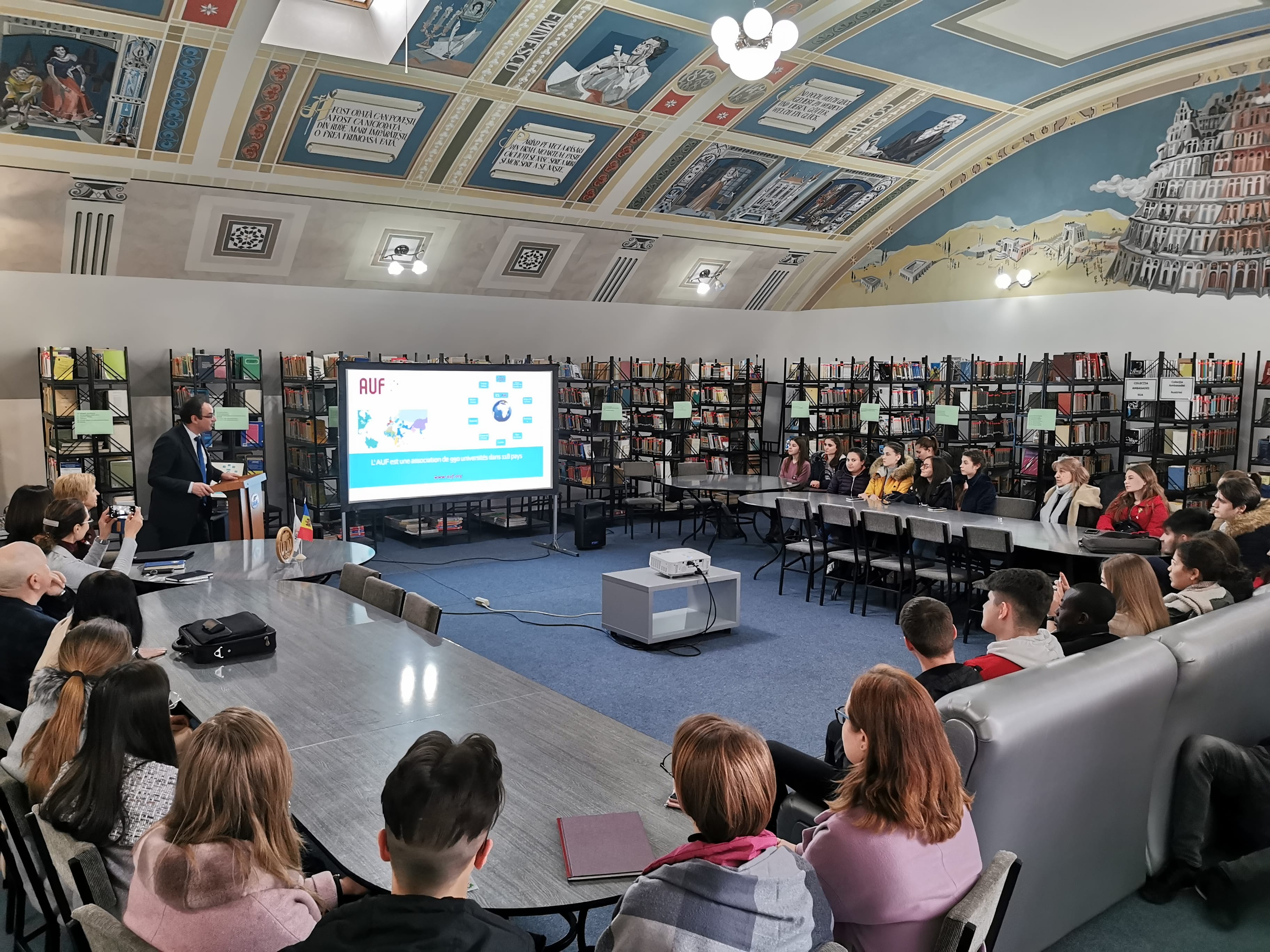 Școala Superioară Francofonă de Administrație și Management din Sofia propune burse la Ciclul Masterat